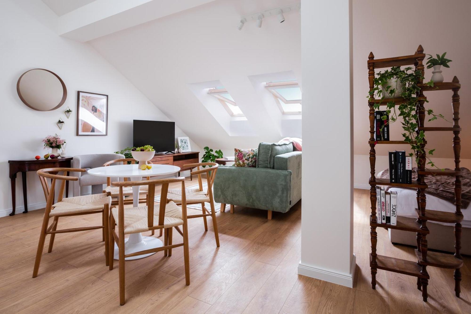 Turnkey I Antonin Dvorak Apartments Прага Екстериор снимка