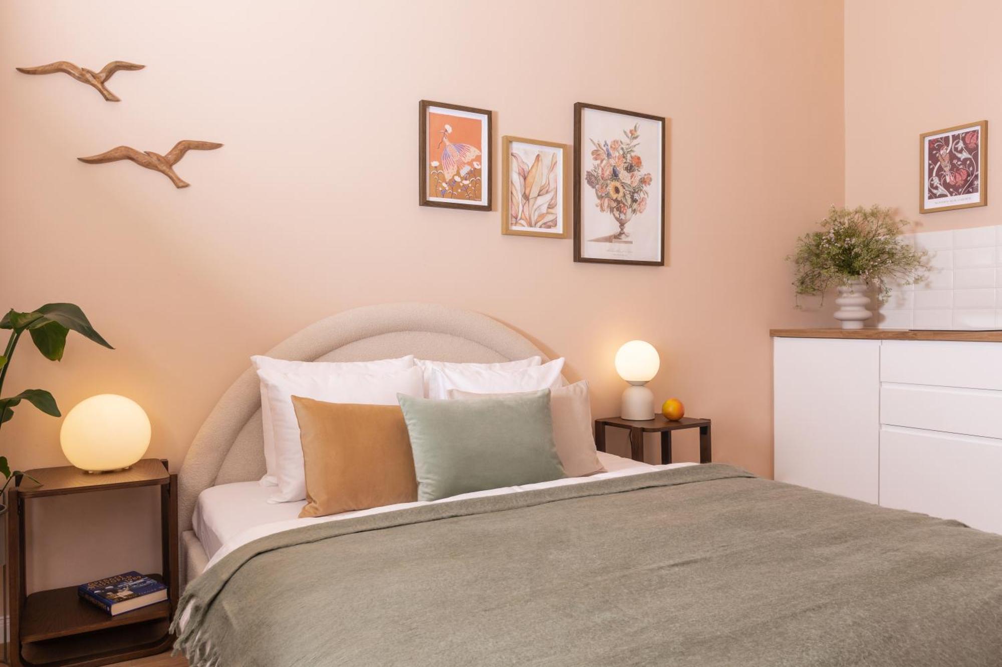 Turnkey I Antonin Dvorak Apartments Прага Екстериор снимка