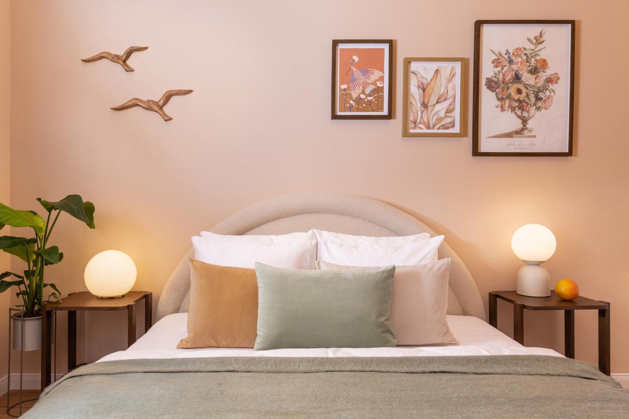Turnkey I Antonin Dvorak Apartments Прага Екстериор снимка