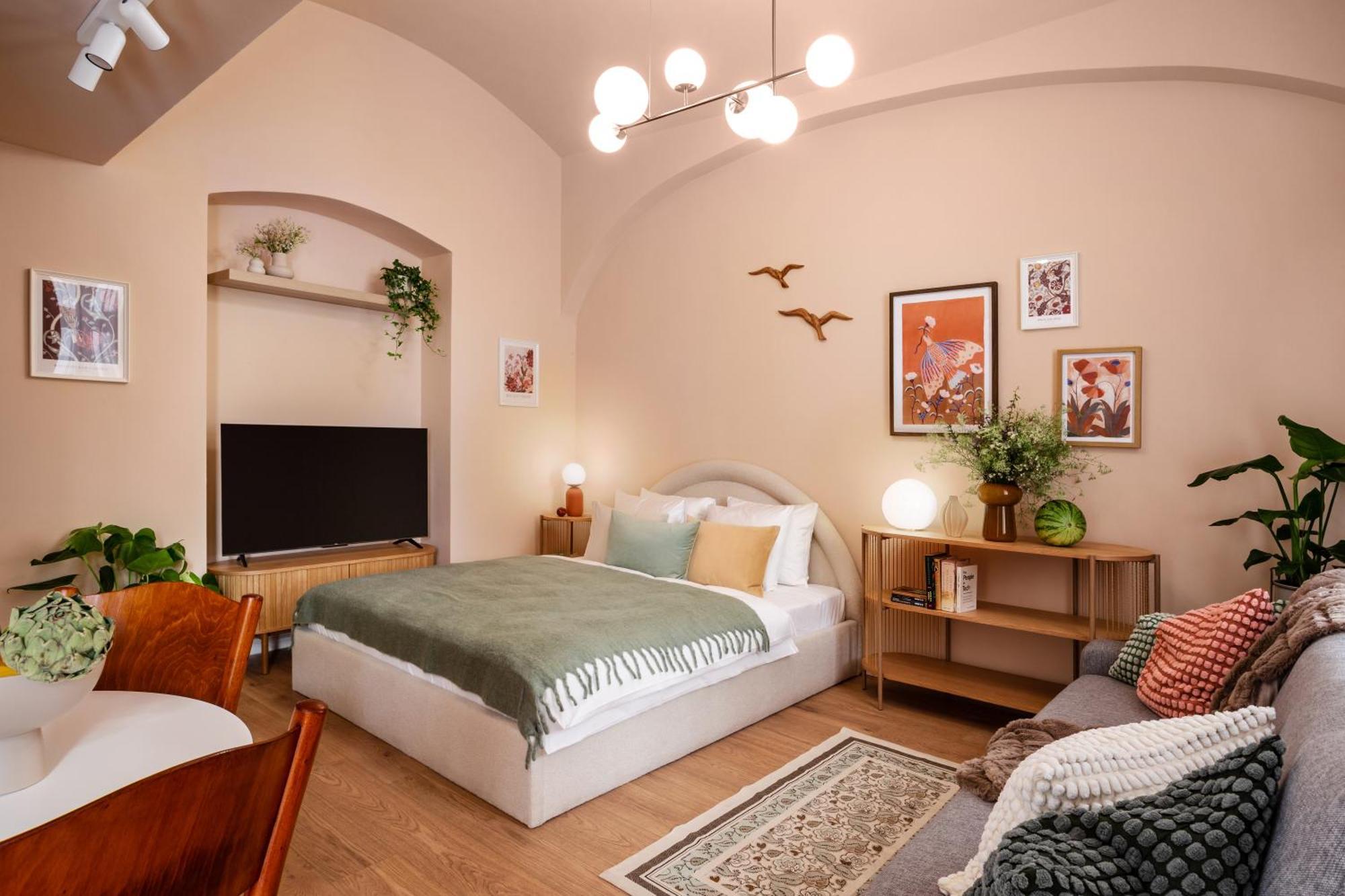 Turnkey I Antonin Dvorak Apartments Прага Екстериор снимка